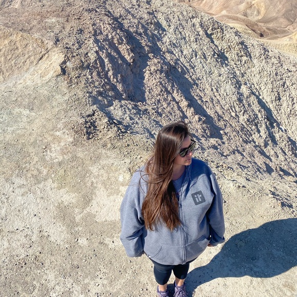 Meet your Posher, Chrissy - Picture 3 of 3